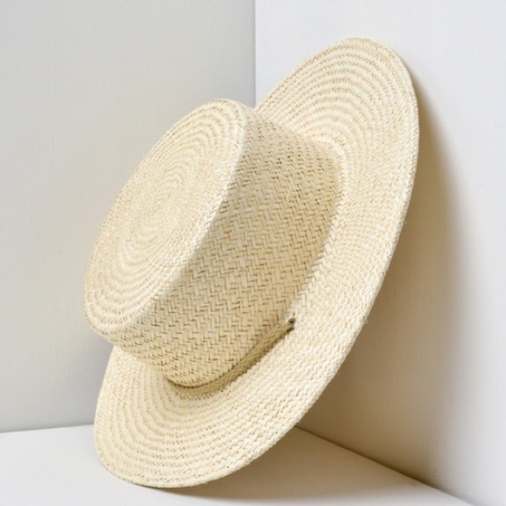 Lack of color wanderer boater hat